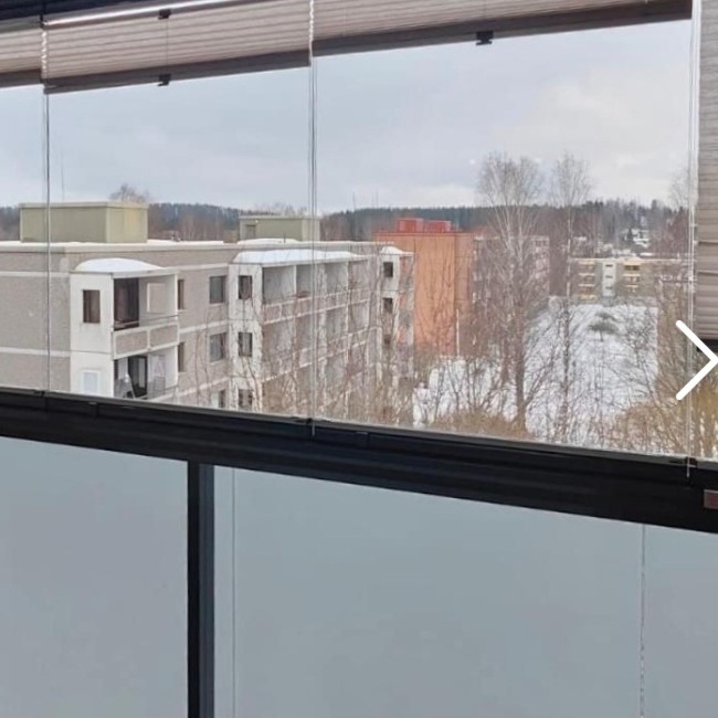 Näkymä asunnon parvekkeelta.