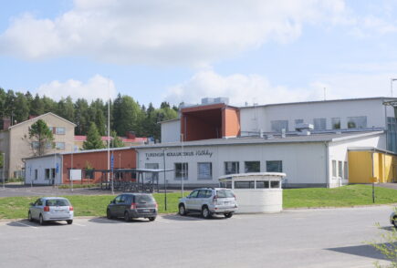 Koulukeskus Välkky ulkoa.