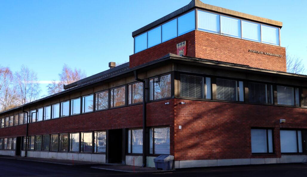 Janakkala's Municipal Hall which is a red-tiled building built in the 1970's.